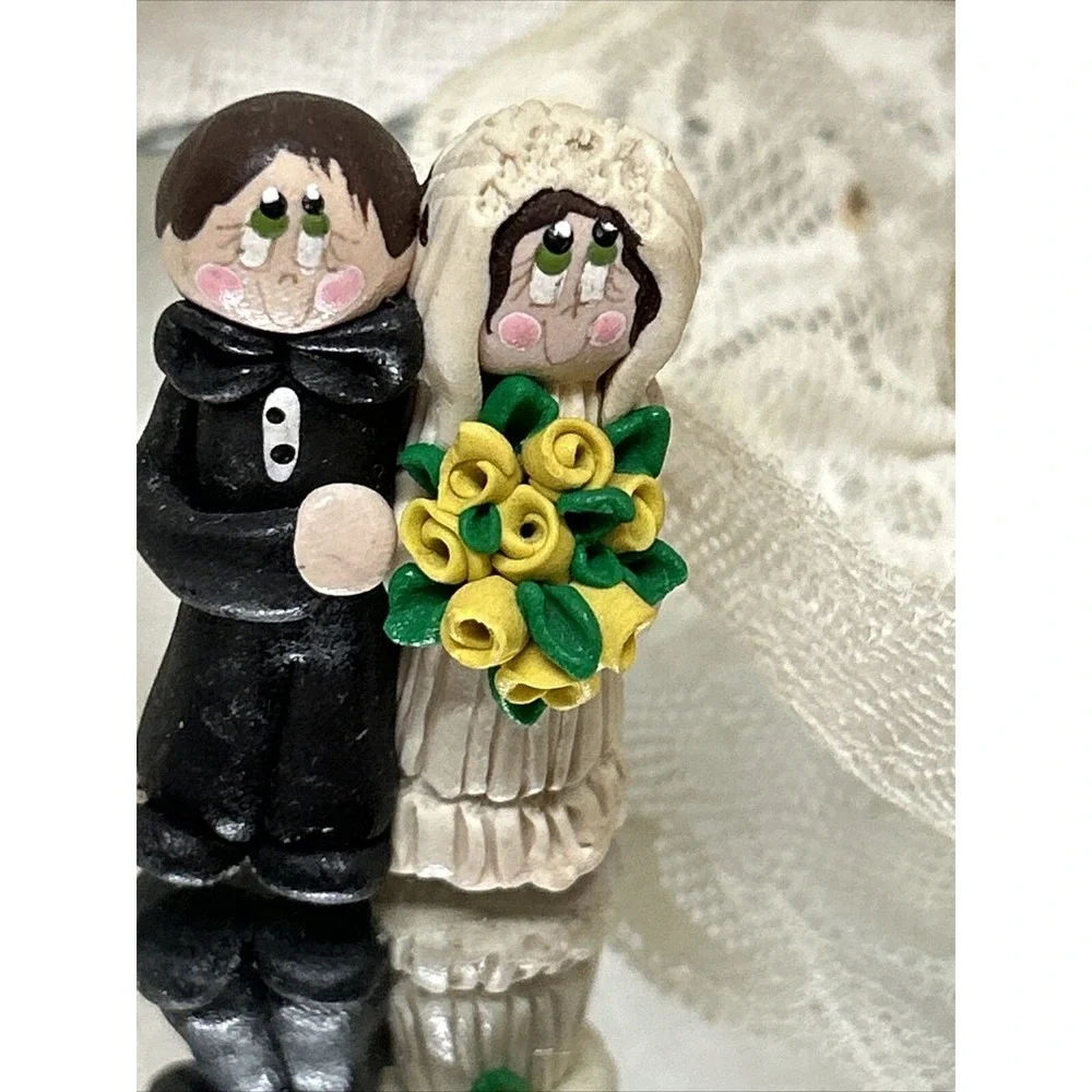 Bride & Groom Cadillac Company USA 1992 Clay Crazy‎ Eyes Plastic Bell &Tiny Ones